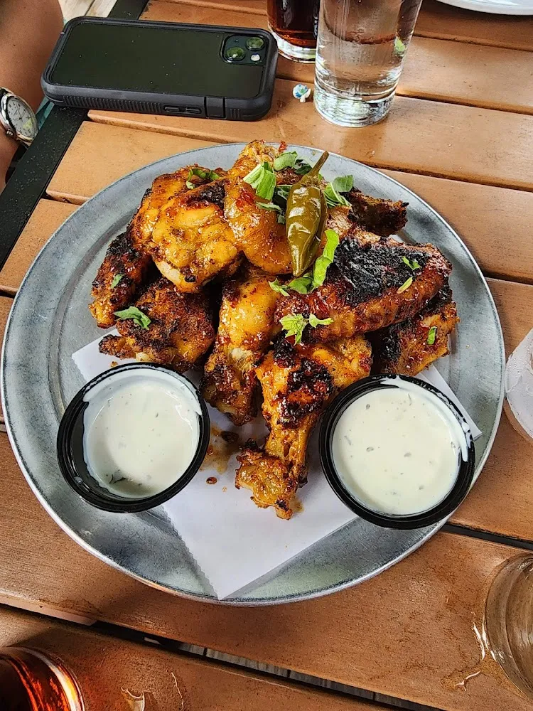 Cryin’ Hawaiian Wings