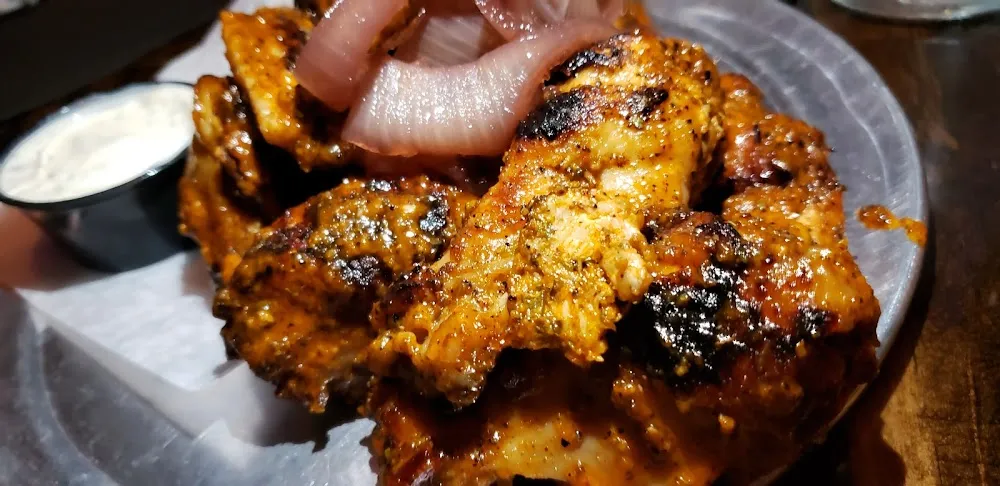 V Signature Wings